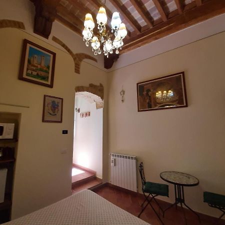 Locazione Turistica Totti Hotel San Gimignano Bagian luar foto